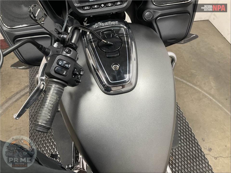 2021 Indian Motorcycle CHALLENGER (BLACK) — фото 16