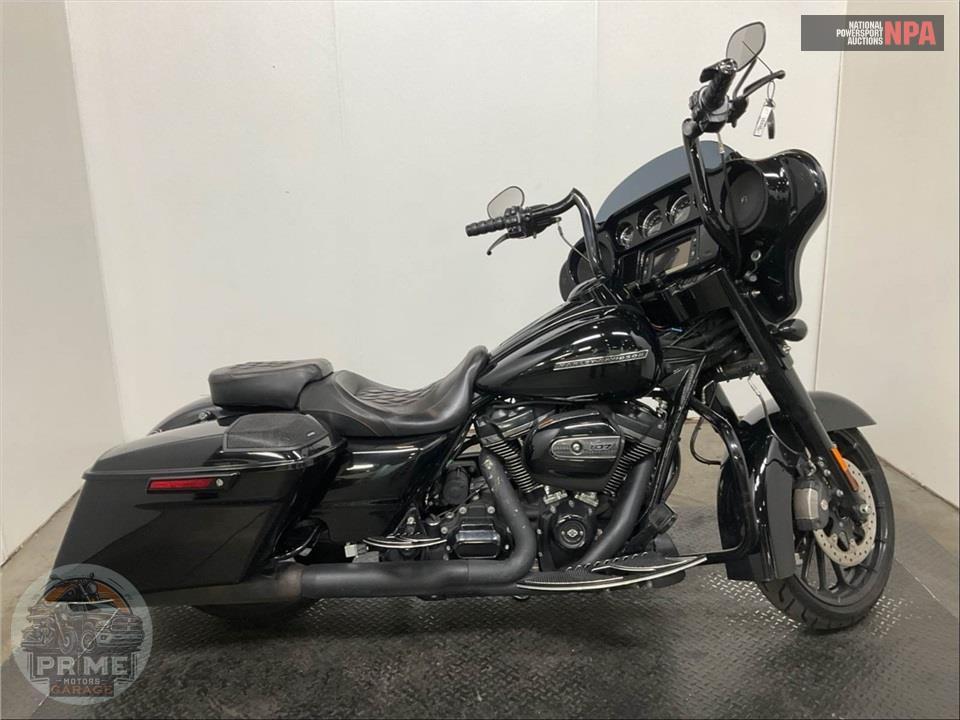 2018 Harley-Davidson FLHXS STREET GLIDE SPECIAL — фото 1