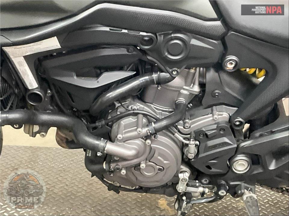 2023 Ducati MONSTER 937 PLUS — фото 7