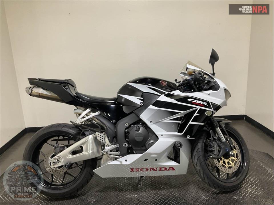 2016 Honda CBR600RRG — фото 1