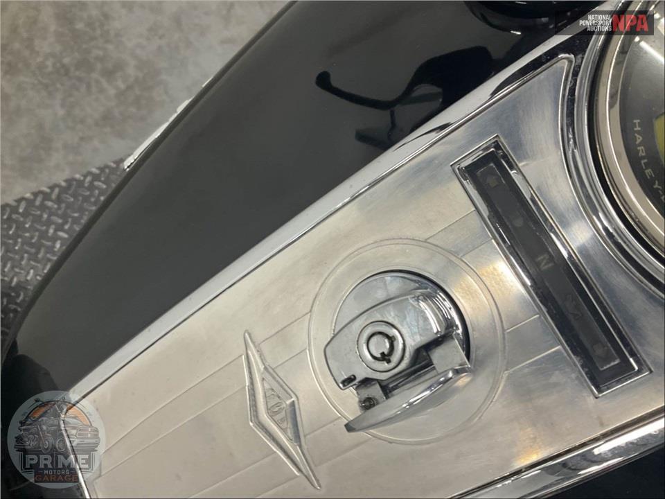 2015 Harley-Davidson FLHP POLICE ROAD KING — фото 11