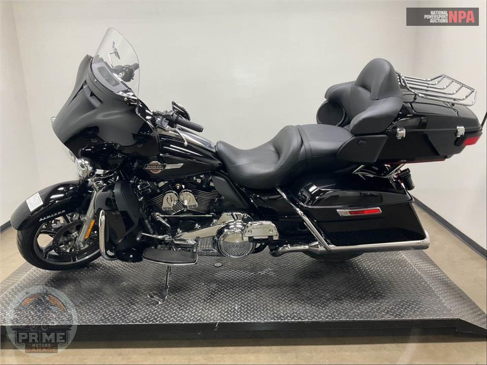 2023 Harley-Davidson FLHTK ELECTRA GLIDE ULTRA LIMITED — фото 3