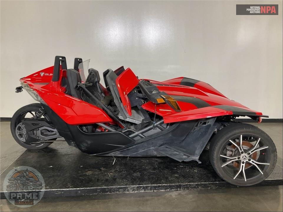 2015 Polaris SLINGSHOT SL — фото 1