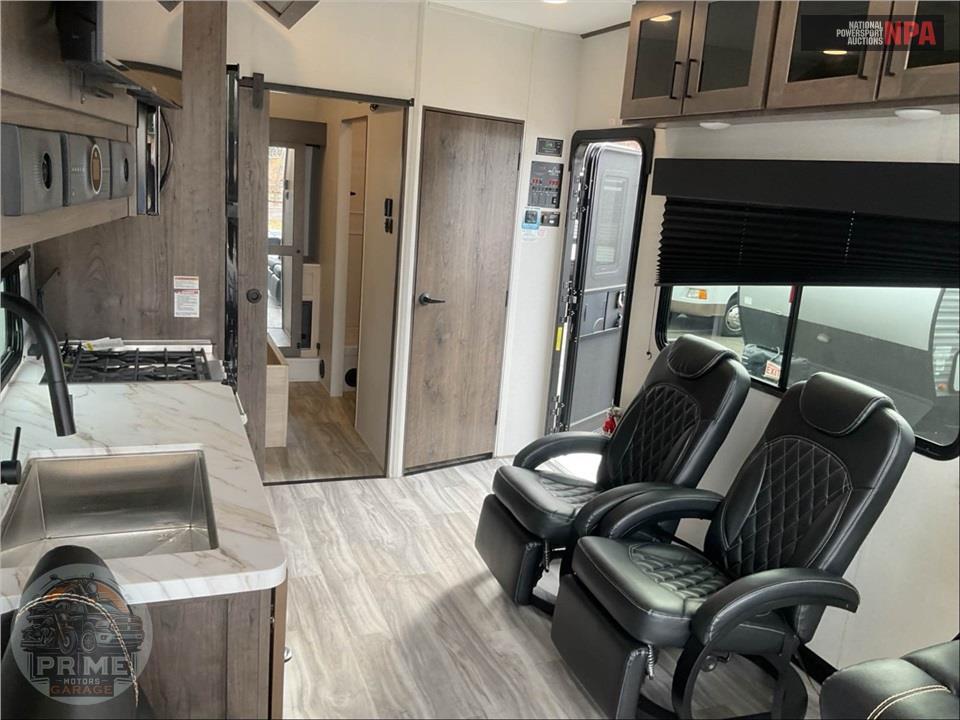 2023 Alliance Rv M-21T15 - VALOR FIFTH WHEEL SERIES — фото 9