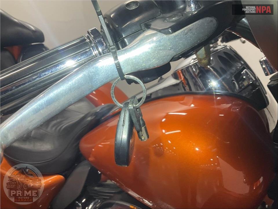2013 Harley-Davidson FLHTCUTG TRIGLIDE UL CLSC — фото 12