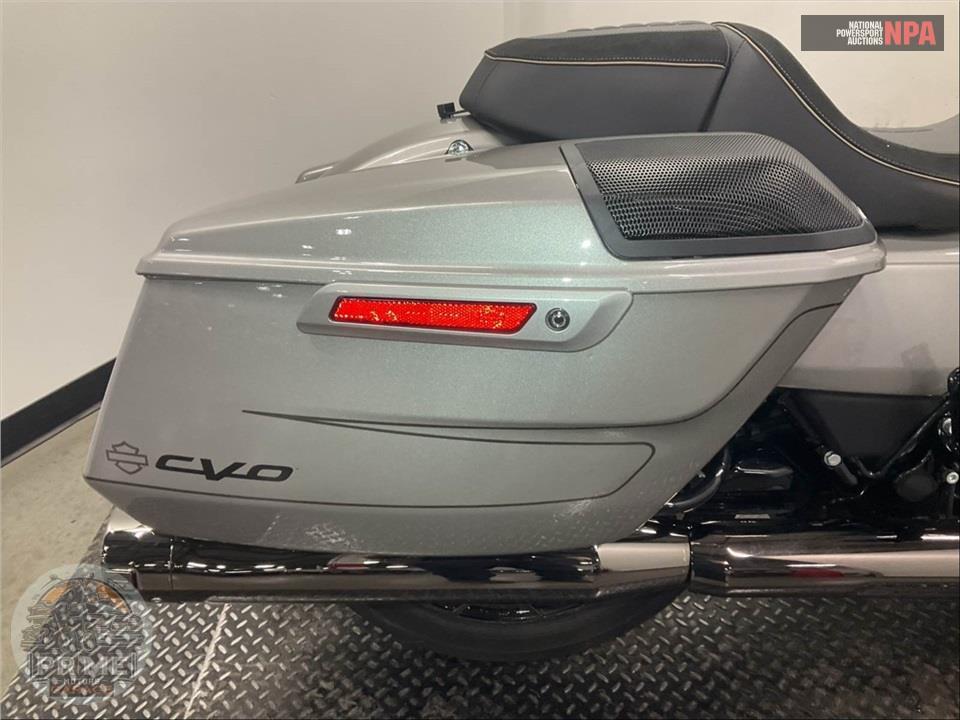 2023 Harley-Davidson FLHXSE CVO STREET GLIDE — фото 19
