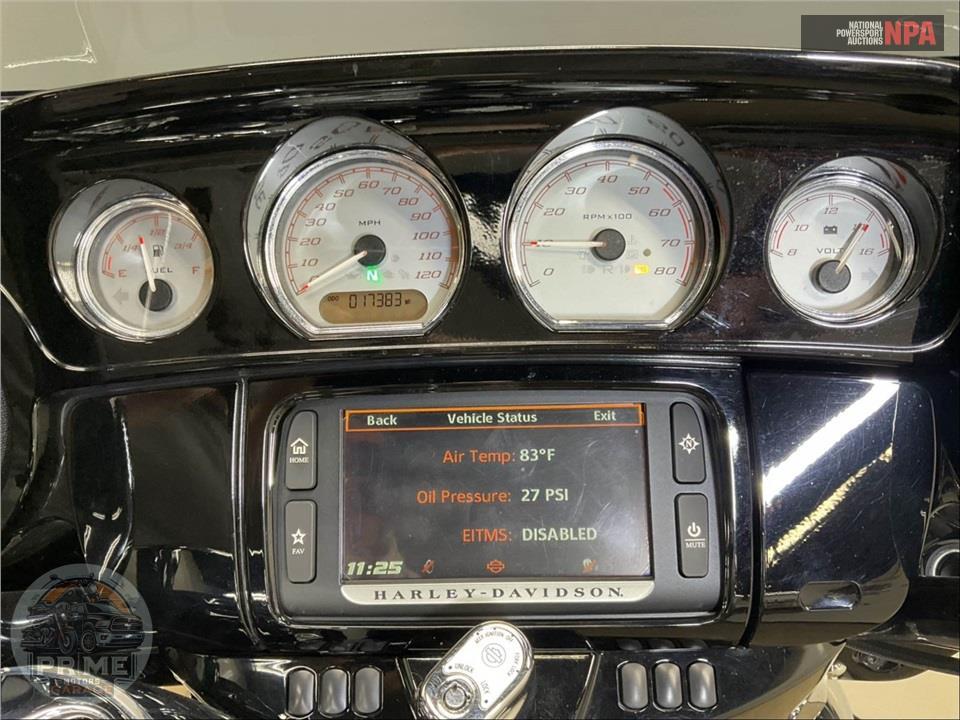 2016 Harley-Davidson FLHXS STREET GLIDE SPECIAL — фото 5