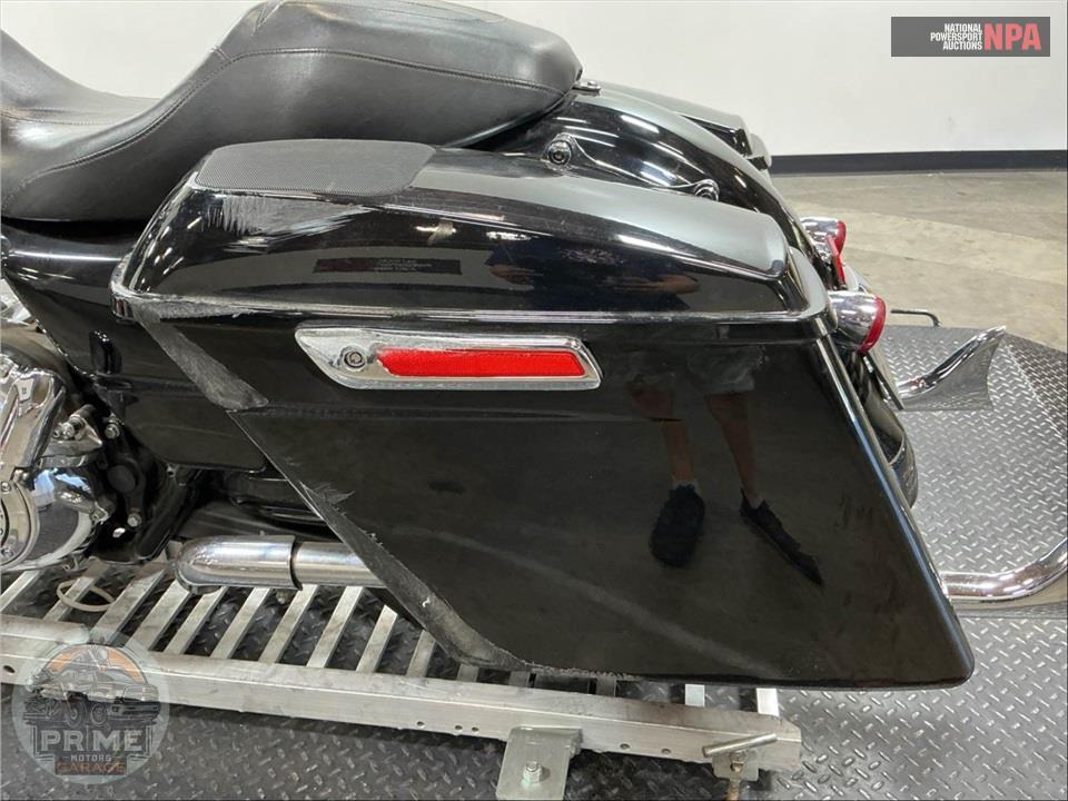 2015 Harley-Davidson FLTRX ROAD GLIDE — фото 23
