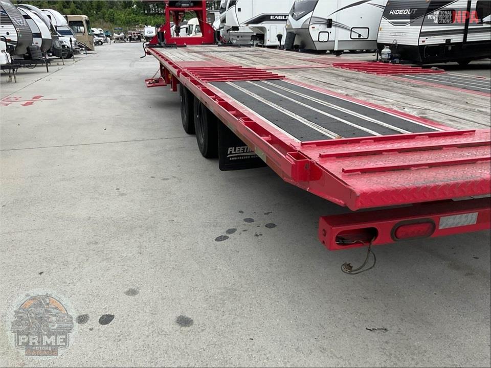 2022 Diamond C Trailers FMAX210 — фото 18