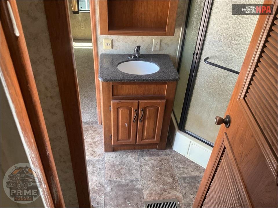 2012 Keystone Rv M-3750 FL - MONTANA BIG SKY FIFTH WHEEL SERIES — фото 17