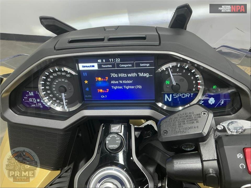 2025 Honda GOLD WING TOUR 50TH ANNIVERSARY — фото 5