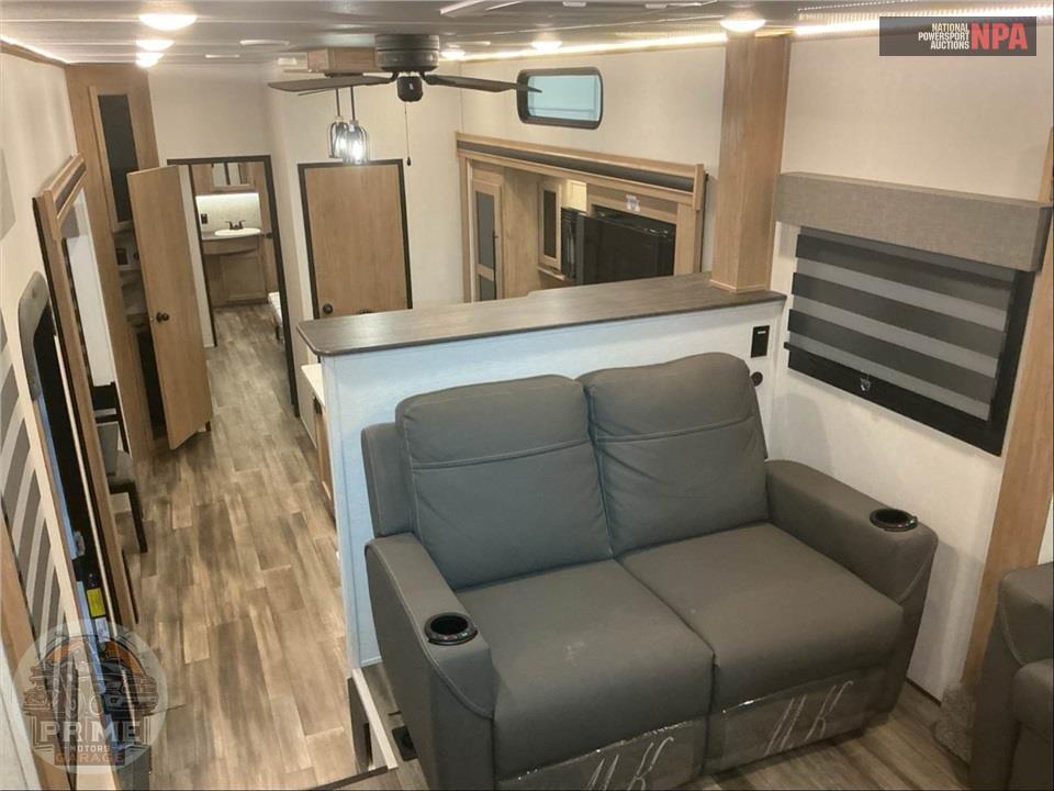 2024 Sabre By Forest River M-37FLH - FIFTH WHEEL SERIES — фото 6
