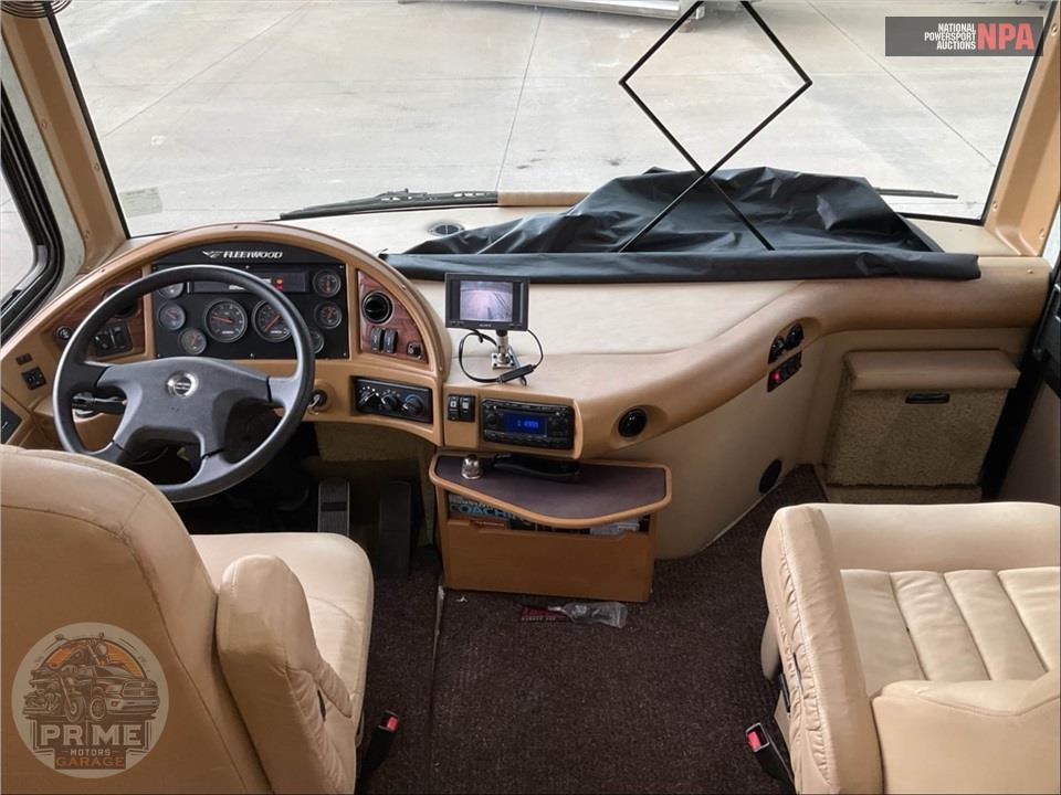 2008 Bounder M-38F FREIGHTLINER 325HP — фото 18