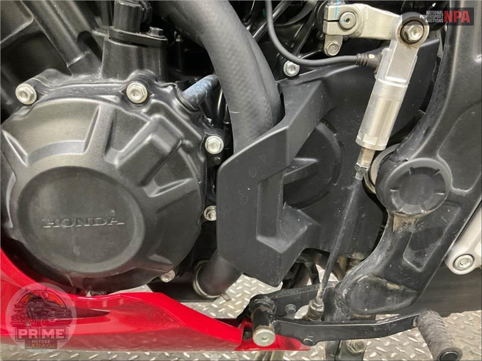 2024 Honda CBR650R E-CLUTCH — фото 10