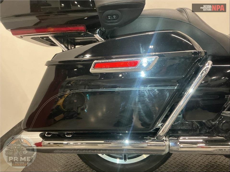 2019 Harley-Davidson FLTRU ROAD GLIDE ULTRA — фото 21