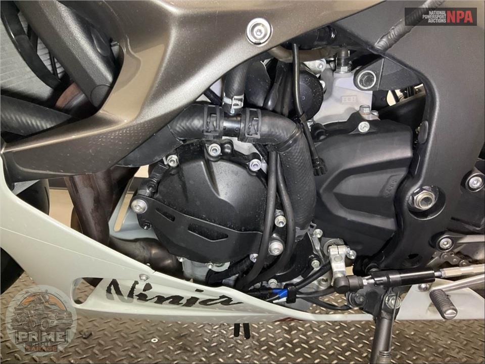 2025 Kawasaki ZX636KSFAL NINJA ZX-6R — фото 7