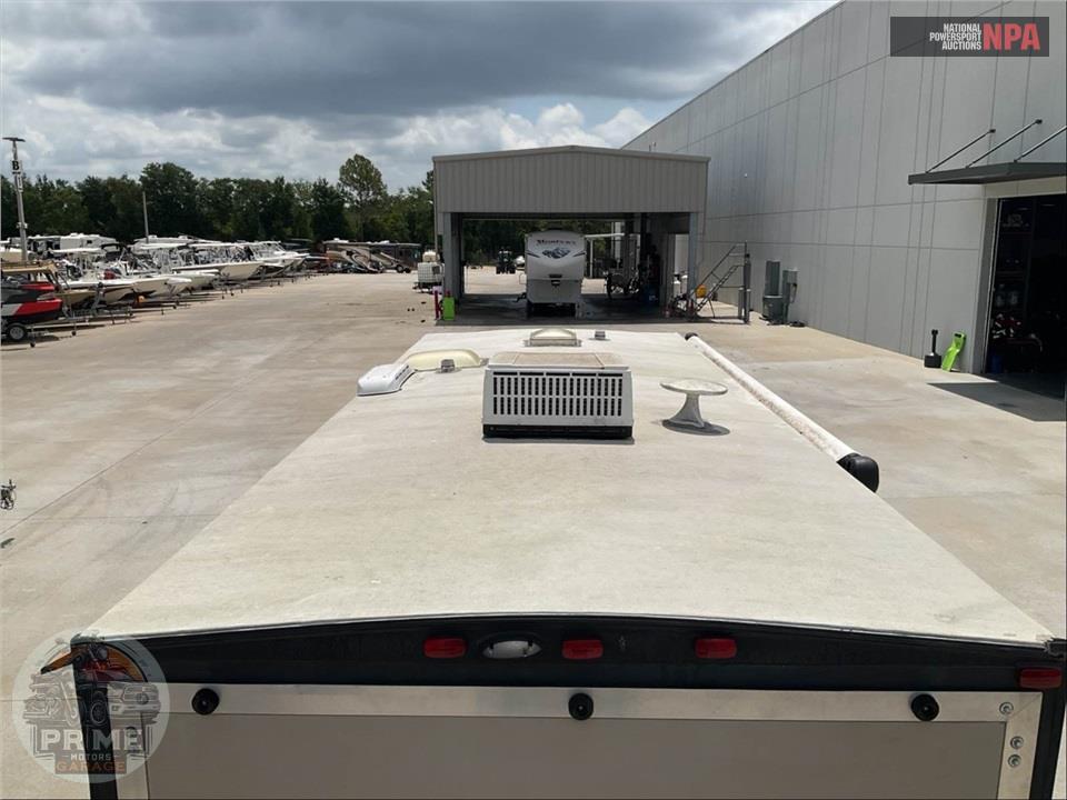 2018 Cherokee By Forest River M-22RR - GREY WOLF TOY HAULER SERIES — фото 29