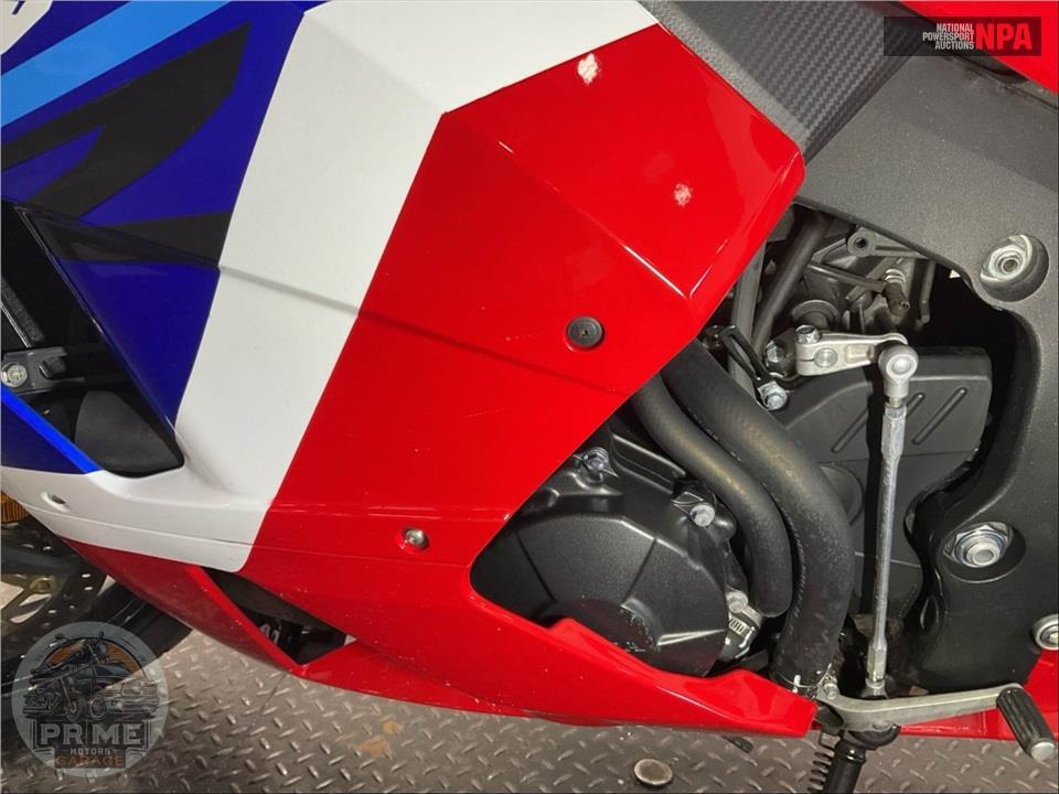 2022 Honda CBR600RR — фото 8