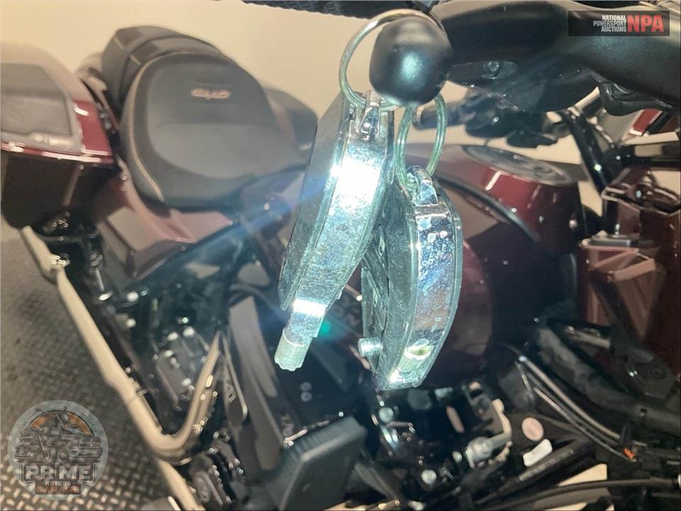 2024 Harley-Davidson FLHXSE CVO STREET GLIDE — фото 12