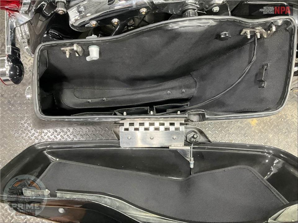 2011 Harley-Davidson FLHRC ROAD KING CLSC — фото 20