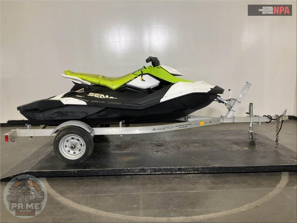 2023 Seadoo/Brp SPARK 3-UP ROTAX 900 ACE - 90 — фото 1