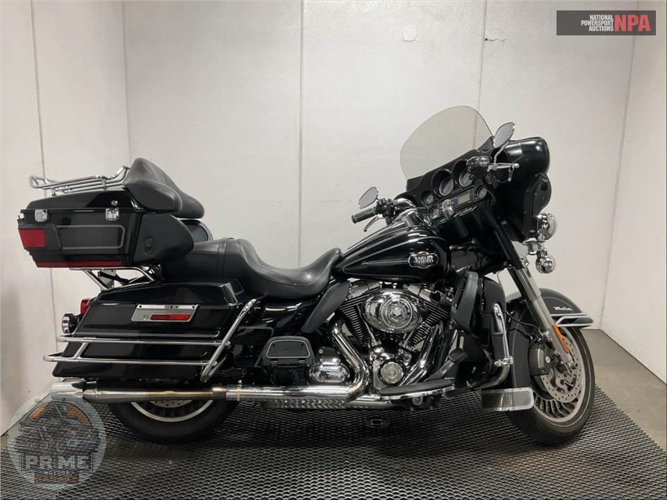 2011 Harley-Davidson FLHTCU UL CLSC EL GLIDE — фото 1