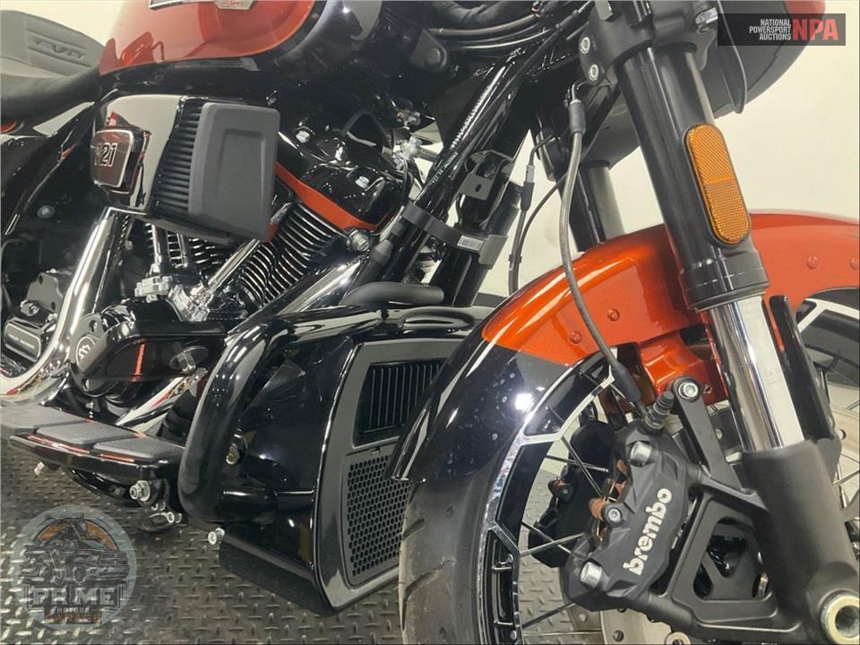 2023 Harley-Davidson FLHXSE CVO STREET GLIDE — фото 10