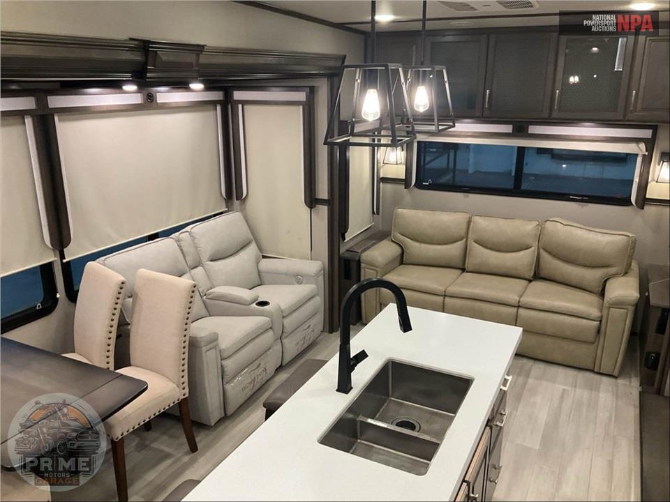 2021 Grand Design Recreational Vehicles M-310GK - SOLITUDE FIFTH WHEEL SERIES — фото 7