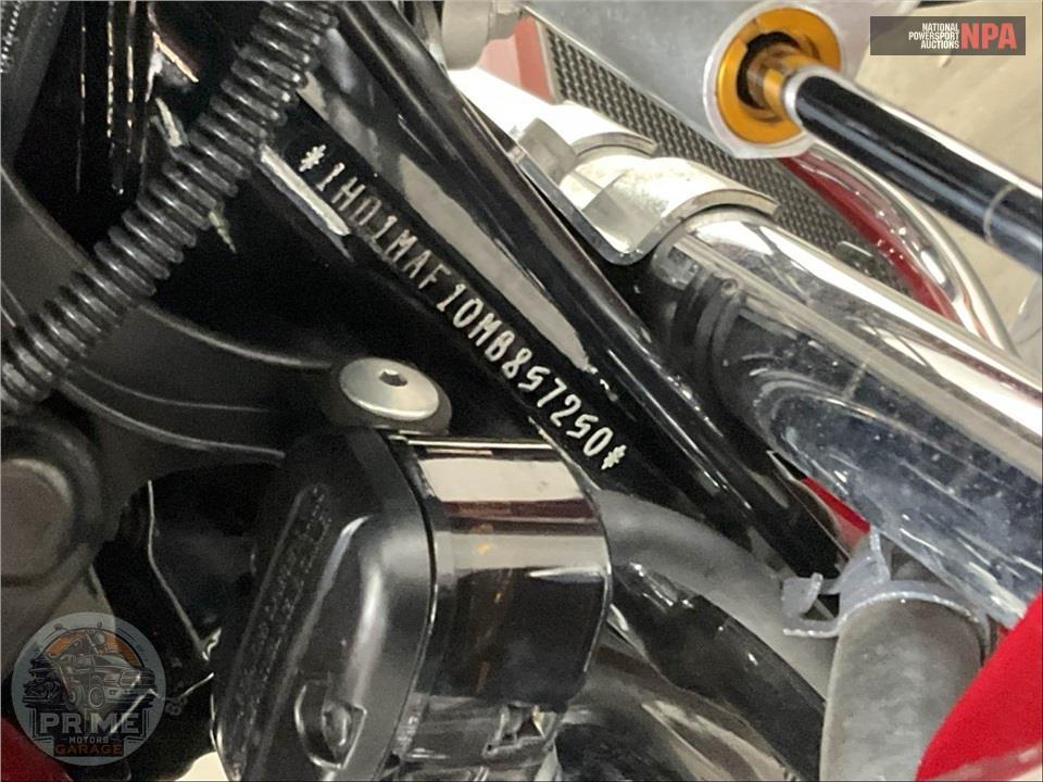 2021 Harley-Davidson FLHTCUTG TRI GLIDE ULTRA CLASSIC — фото 24
