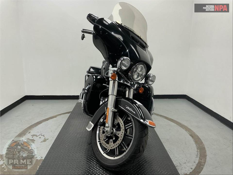 2014 Harley-Davidson FLHTCU ULTRA CLASSIC ELECTRA GLIDE — фото 2