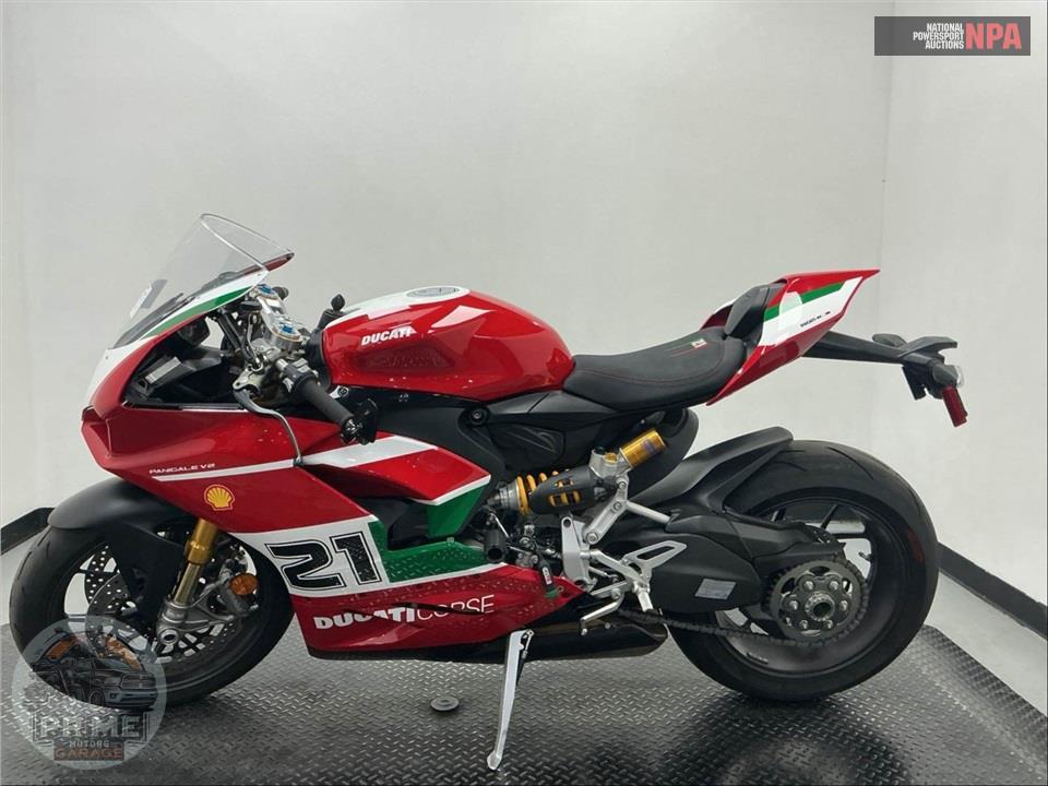 2024 Ducati PANIGALE V2 — фото 3