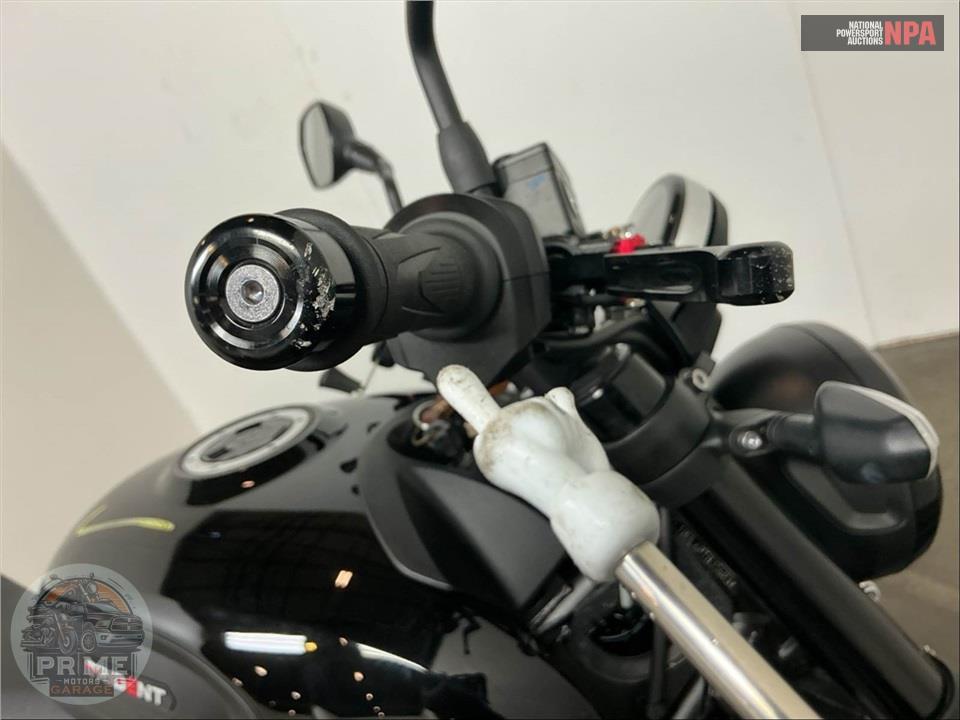 2023 Triumph TRIDENT (BLACK) — фото 18