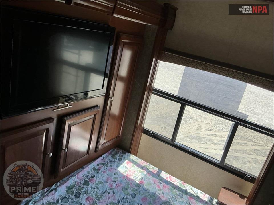 2014 Cardinal By Forest River M-3800FL - FIFTH WHEEL SERIES — фото 12