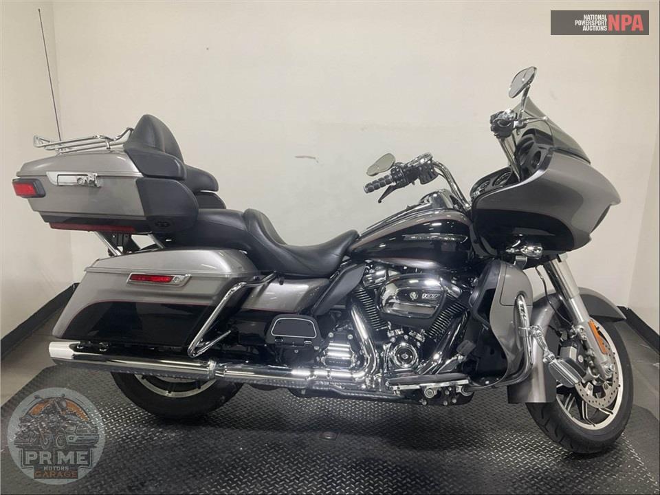 2017 Harley-Davidson FLTRU ROAD GLIDE ULTRA — фото 1