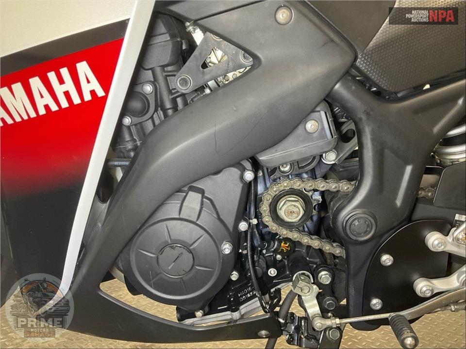 2016 Yamaha YZF-R3 — фото 7