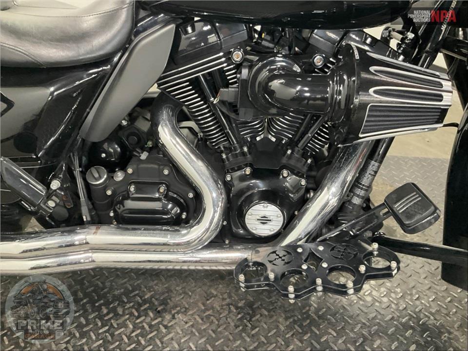 2012 Harley-Davidson FLTRX ROAD GLIDE CUSTOM — фото 6
