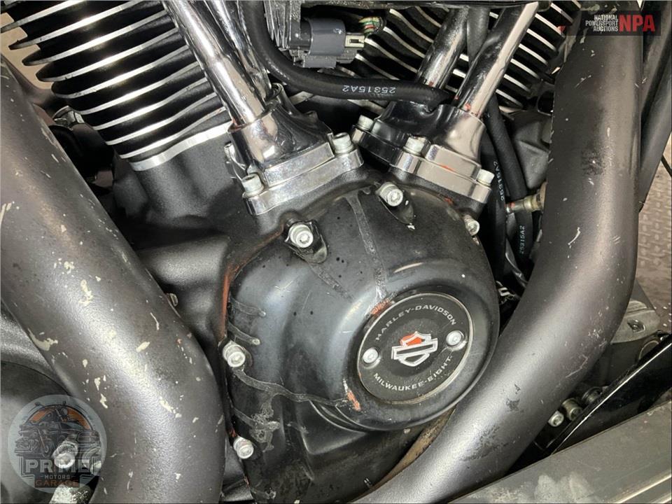 2021 Harley-Davidson FLTRXS ROAD GLIDE SPECIAL — фото 15