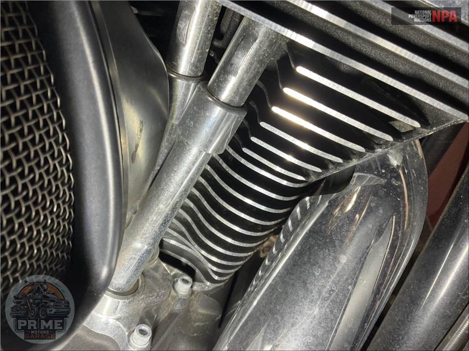 2015 Harley-Davidson FLHTCU ULTRA CLASSIC ELECTRA GLIDE — фото 11
