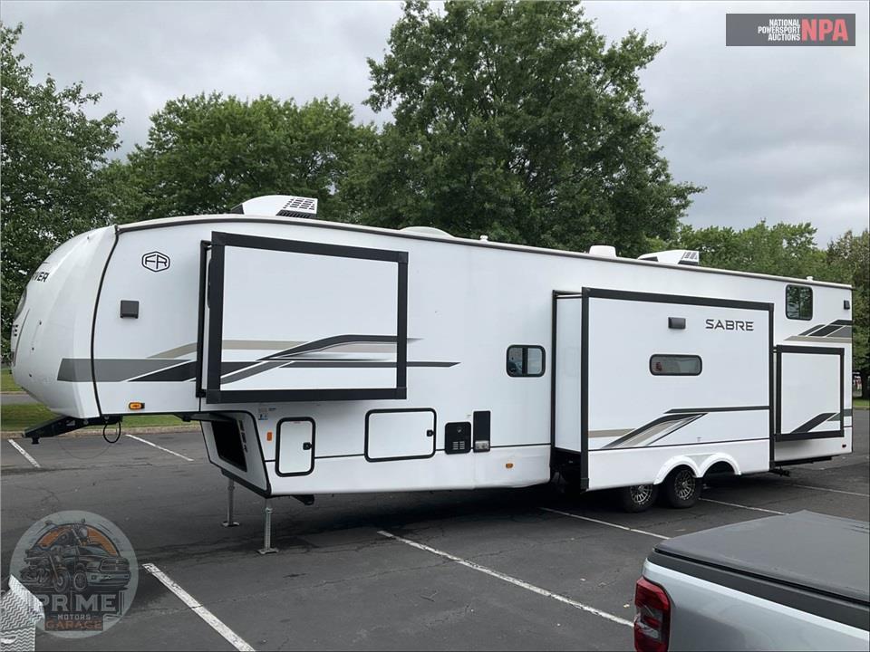 2025 Sabre By Forest River M-36DBB - FIFTH WHEEL SERIES — фото 2