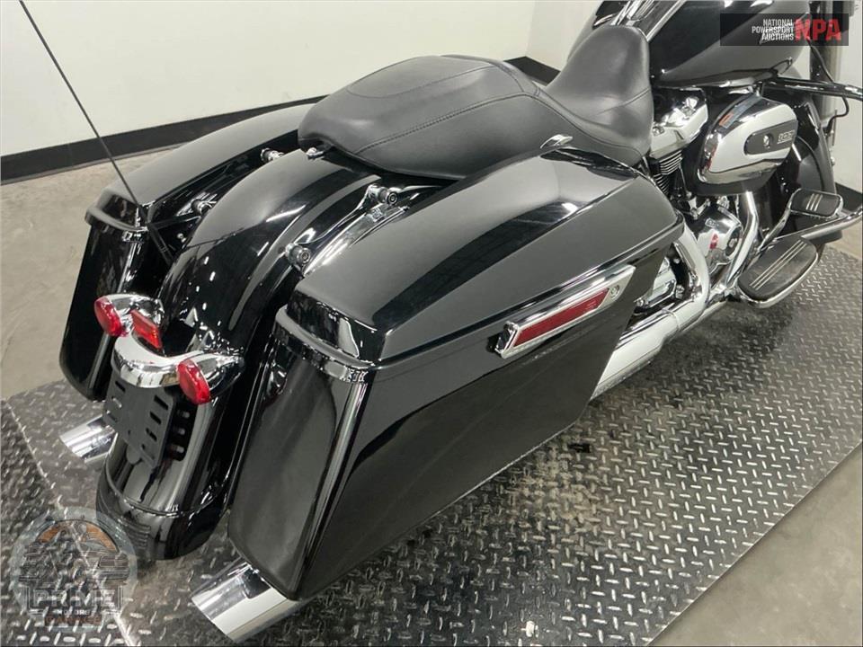2023 Harley-Davidson FLHX STREET GLIDE — фото 18