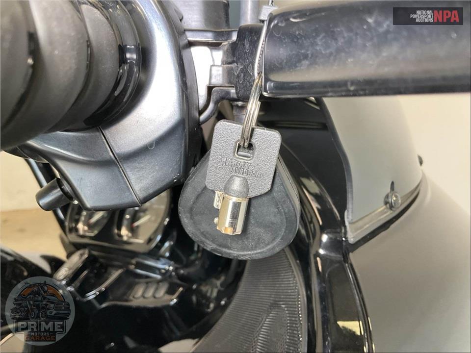2019 Harley-Davidson FLTRXS ROAD GLIDE SPECIAL — фото 11