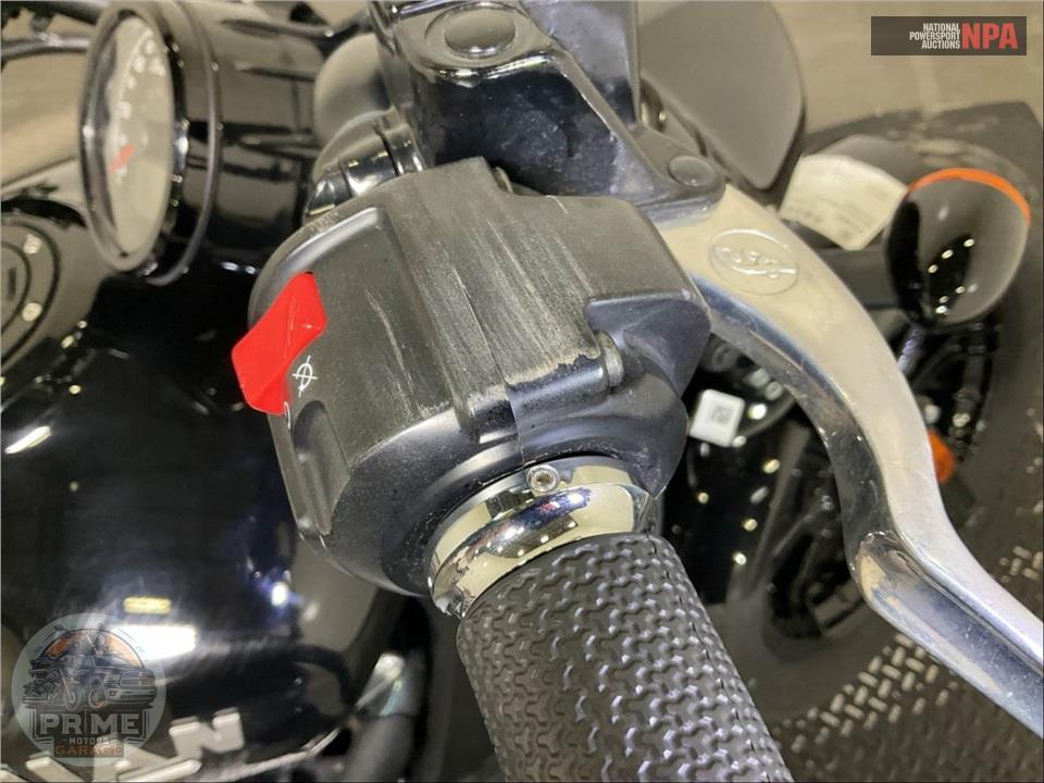 2021 Indian Motorcycle SCOUT BOBBER — фото 21