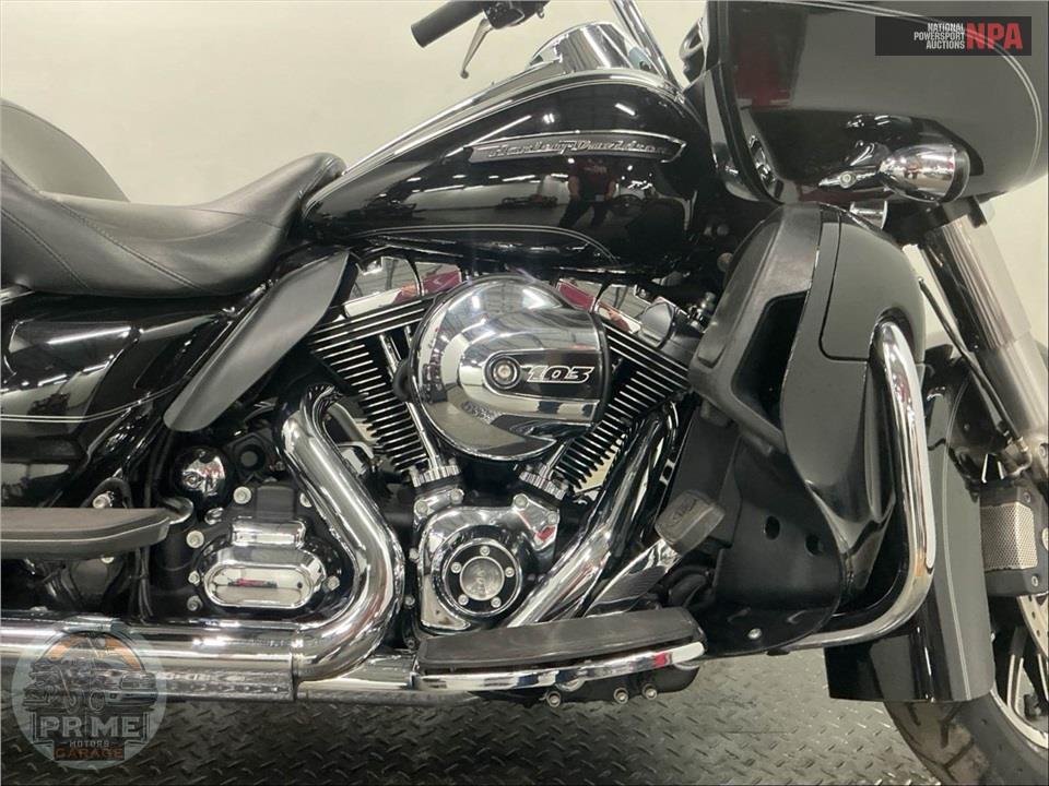 2016 Harley-Davidson FLTRU ROAD GLIDE ULTRA — фото 6