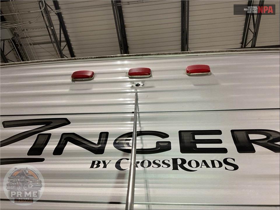 2015 Crossroads Rv M-250 RB - ZINGER SERIES — фото 35