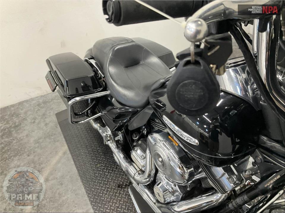 2011 Harley-Davidson FLHTK ELECTRA GLIDE UL LI — фото 12