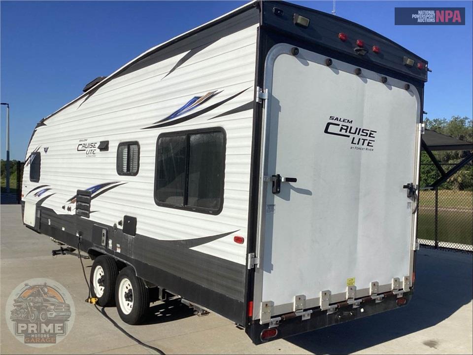 2019 Salem By Forest River M-211SSXL - CRUISE LITE TOY HAULER SERIES — фото 3
