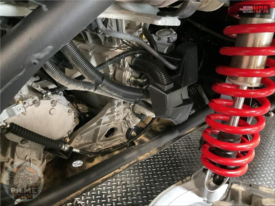 2025 Can-Am MAVERICK X3 MAX DS TURBO (RED & SILVER) — фото 8