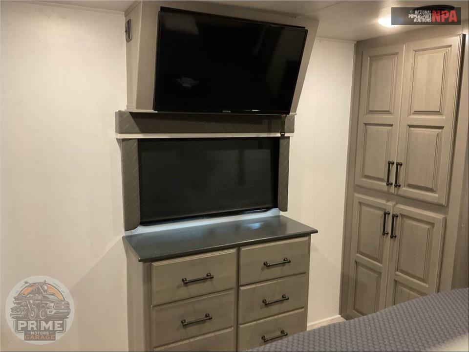 2024 Keystone Rv M-3941 FO - MONTANA FIFTH WHEEL SERIES — фото 12