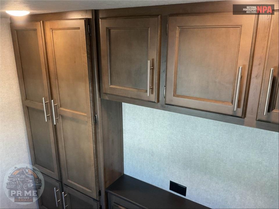 2018 Keystone Rv M-368 MBI - COUGAR FIFTH WHEEL SERIES — фото 16