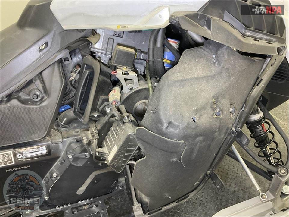 2025 Ski-Doo Summit Adrenaline 154 850 E-TEC PowderMax Light FlexEdge 2.5" SHOT — фото 7